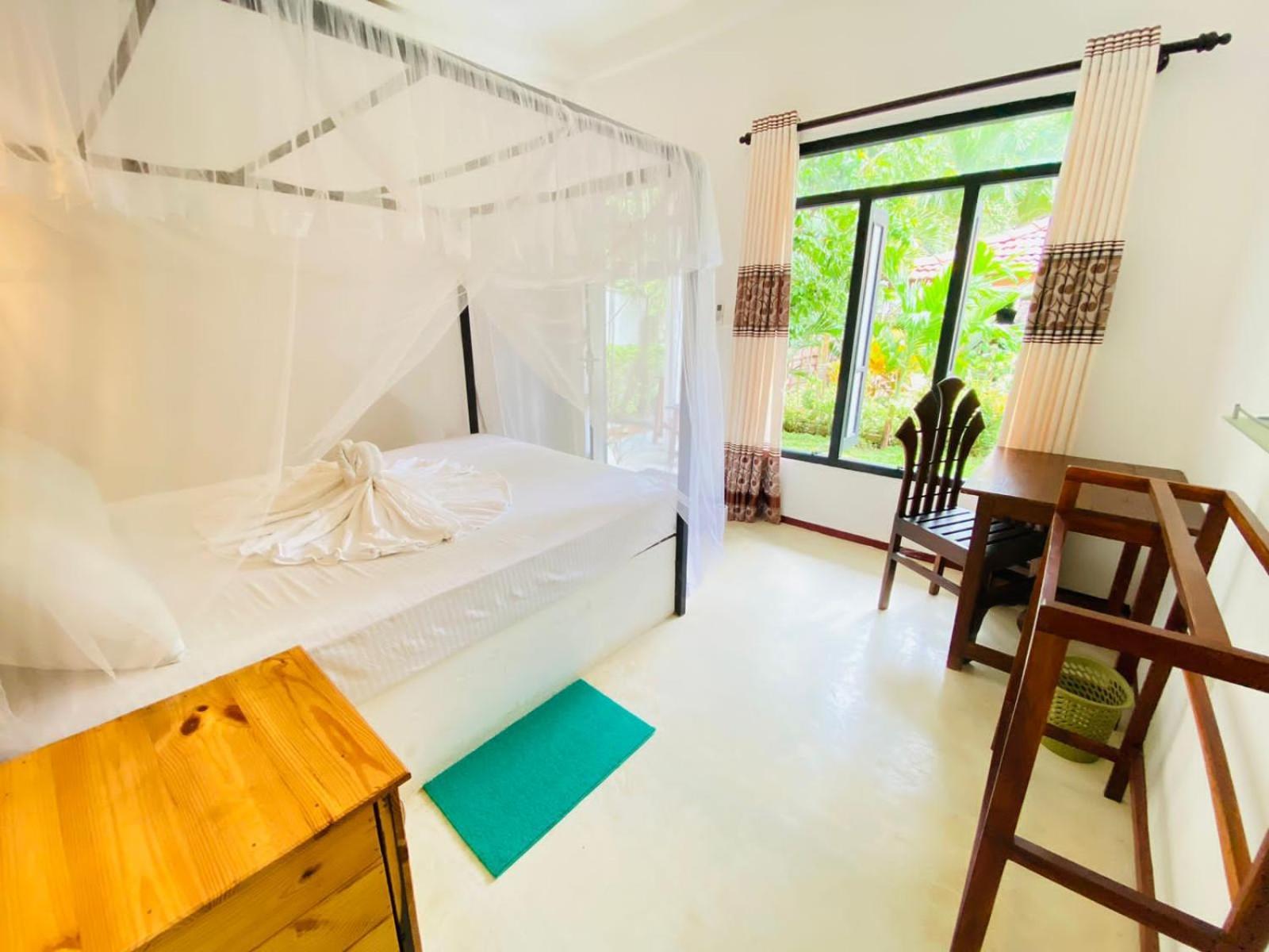 Rekawa Turtle Gate Hotel Tangalle Bagian luar foto