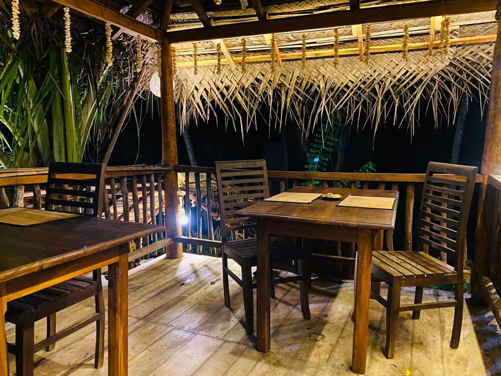 Rekawa Turtle Gate Hotel Tangalle Bagian luar foto