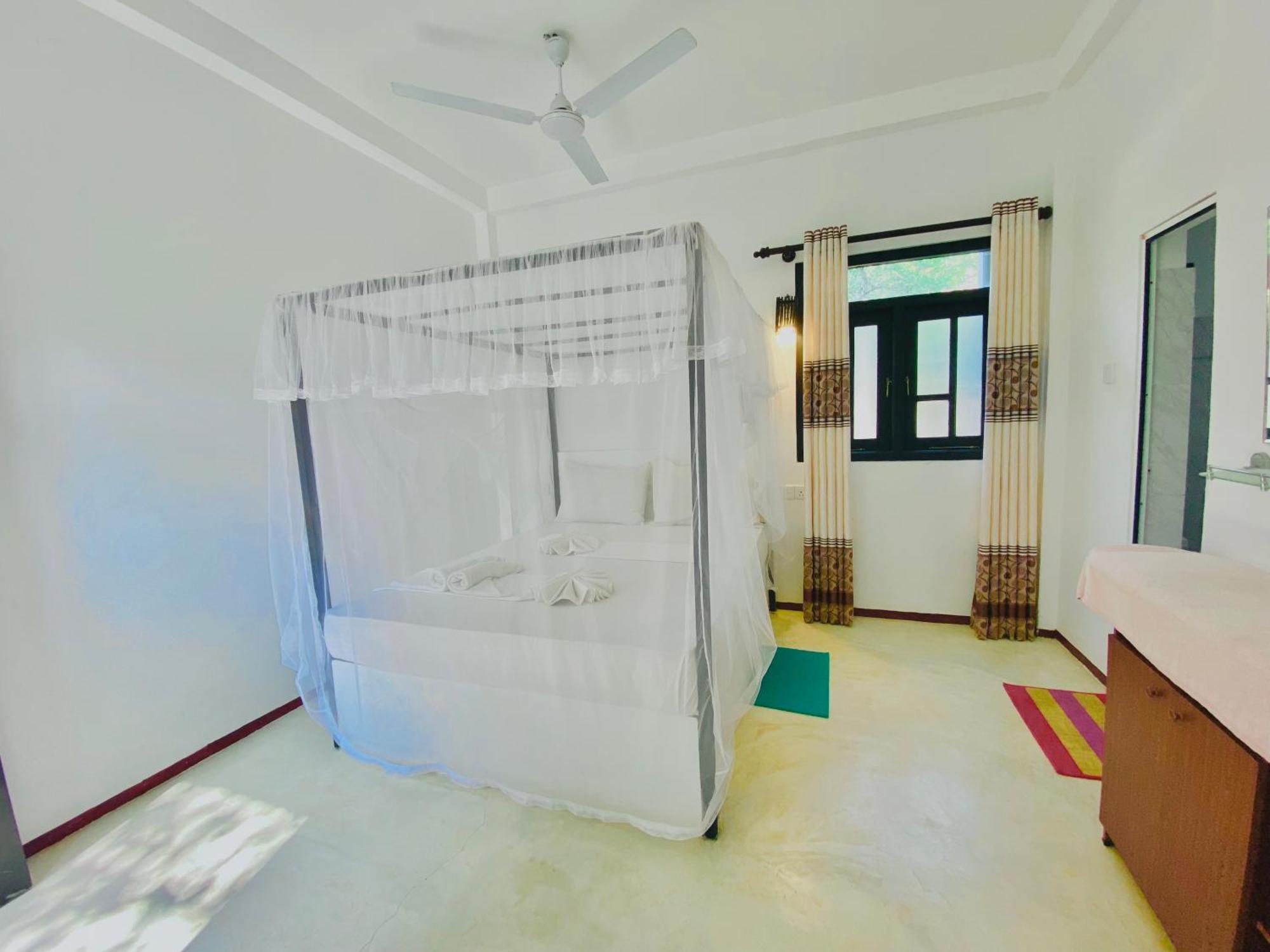 Rekawa Turtle Gate Hotel Tangalle Ruang foto