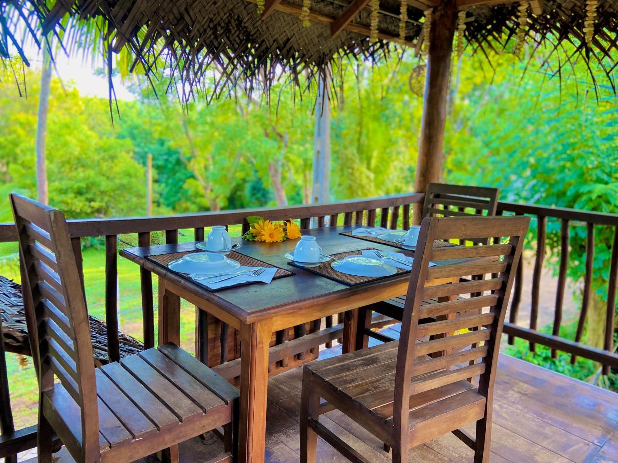 Rekawa Turtle Gate Hotel Tangalle Bagian luar foto