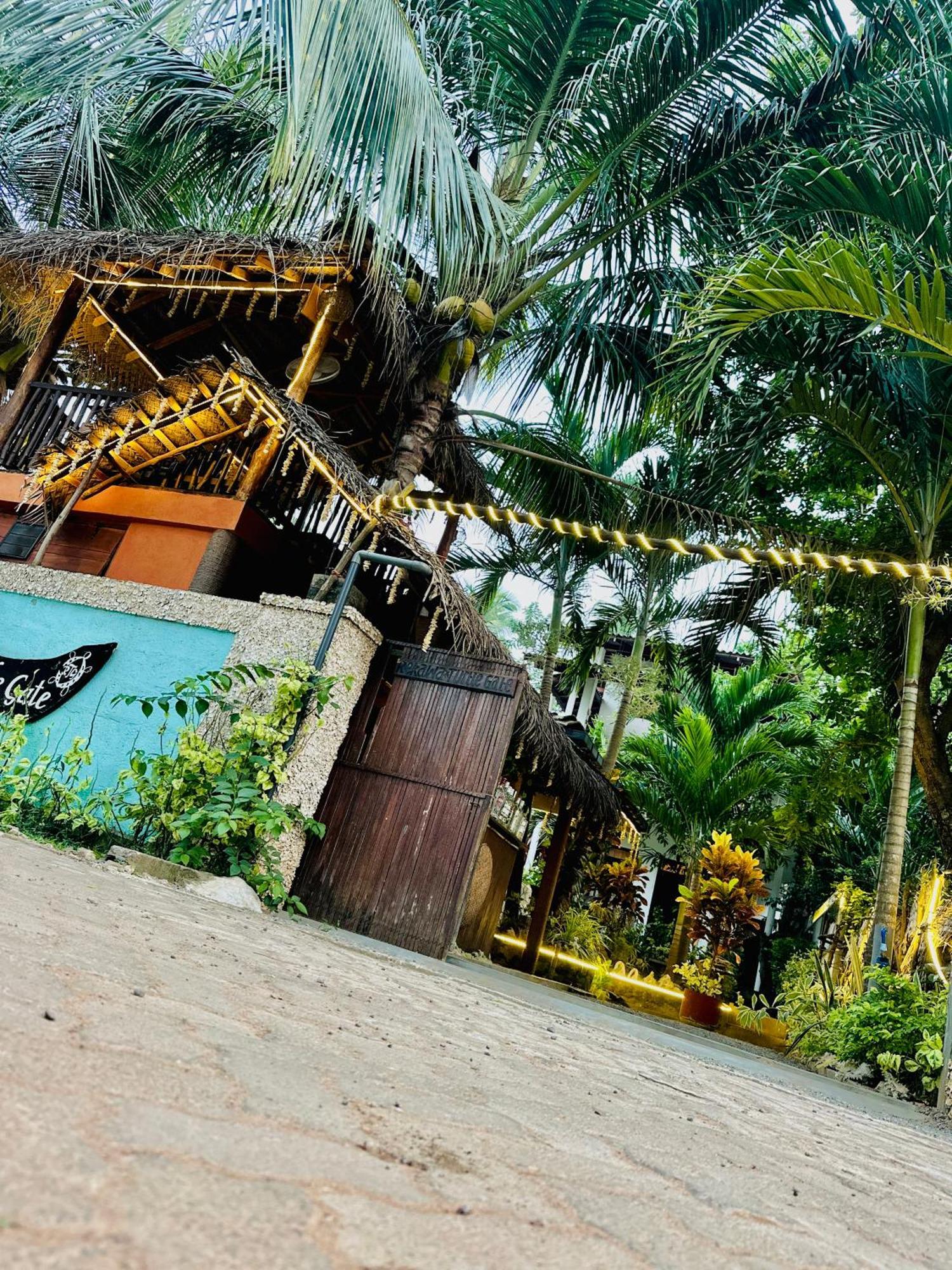 Rekawa Turtle Gate Hotel Tangalle Bagian luar foto